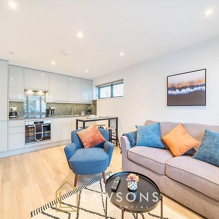 Chic Living By Lawsons Apartment วินด์เซอร์ ภายนอก รูปภาพ