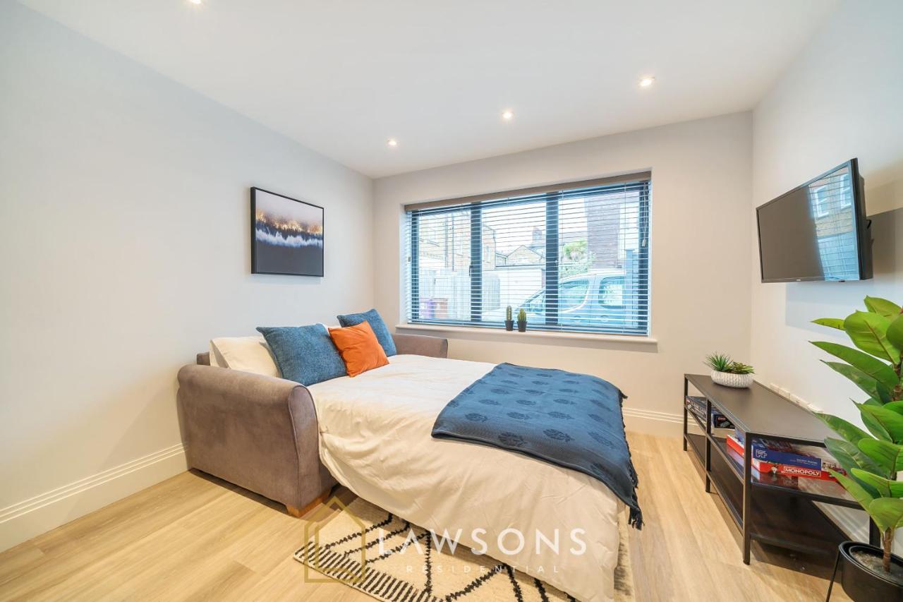 Chic Living By Lawsons Apartment วินด์เซอร์ ภายนอก รูปภาพ